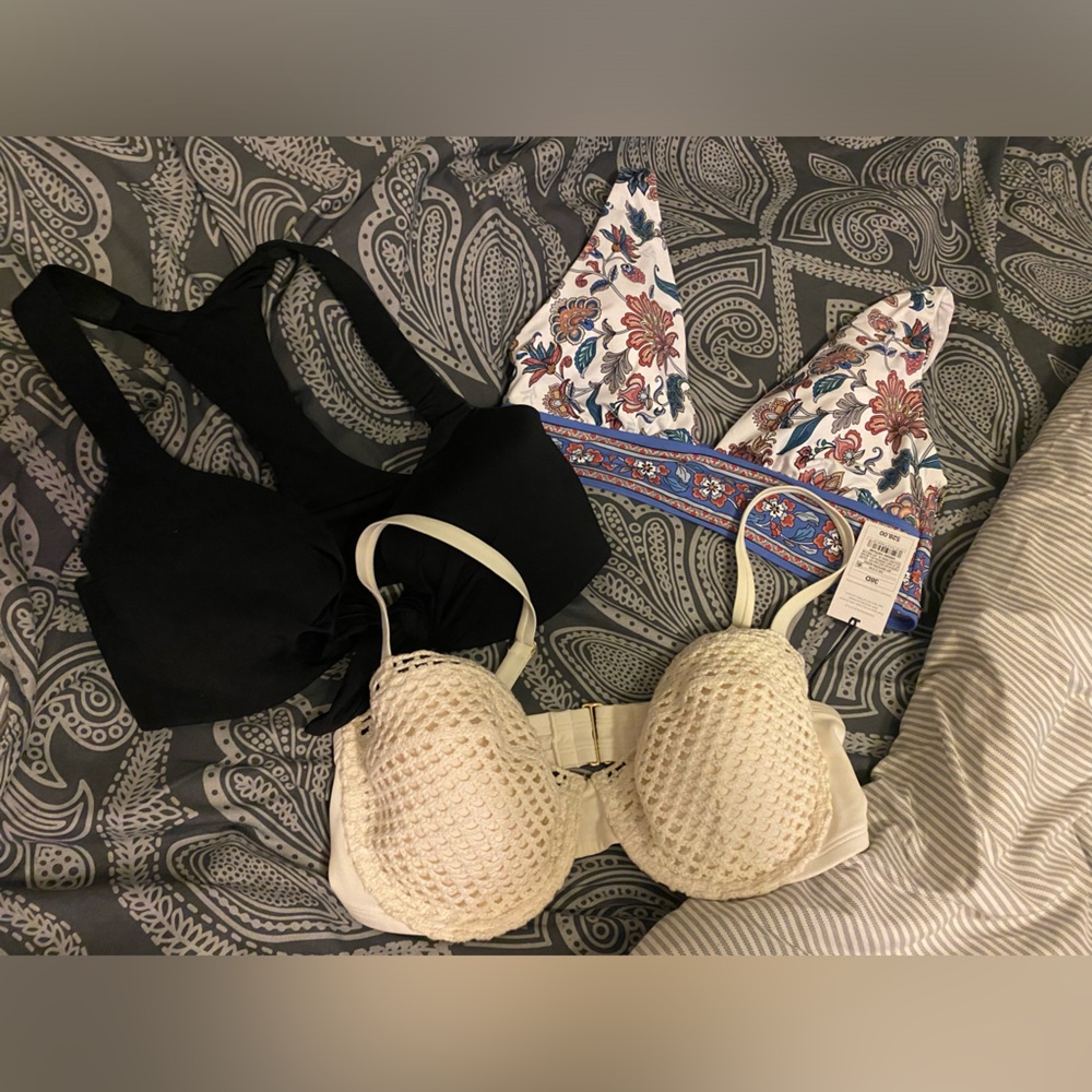 3 bikini tops sizes(large print), (38C black)(38 D white) adjustable straps!
